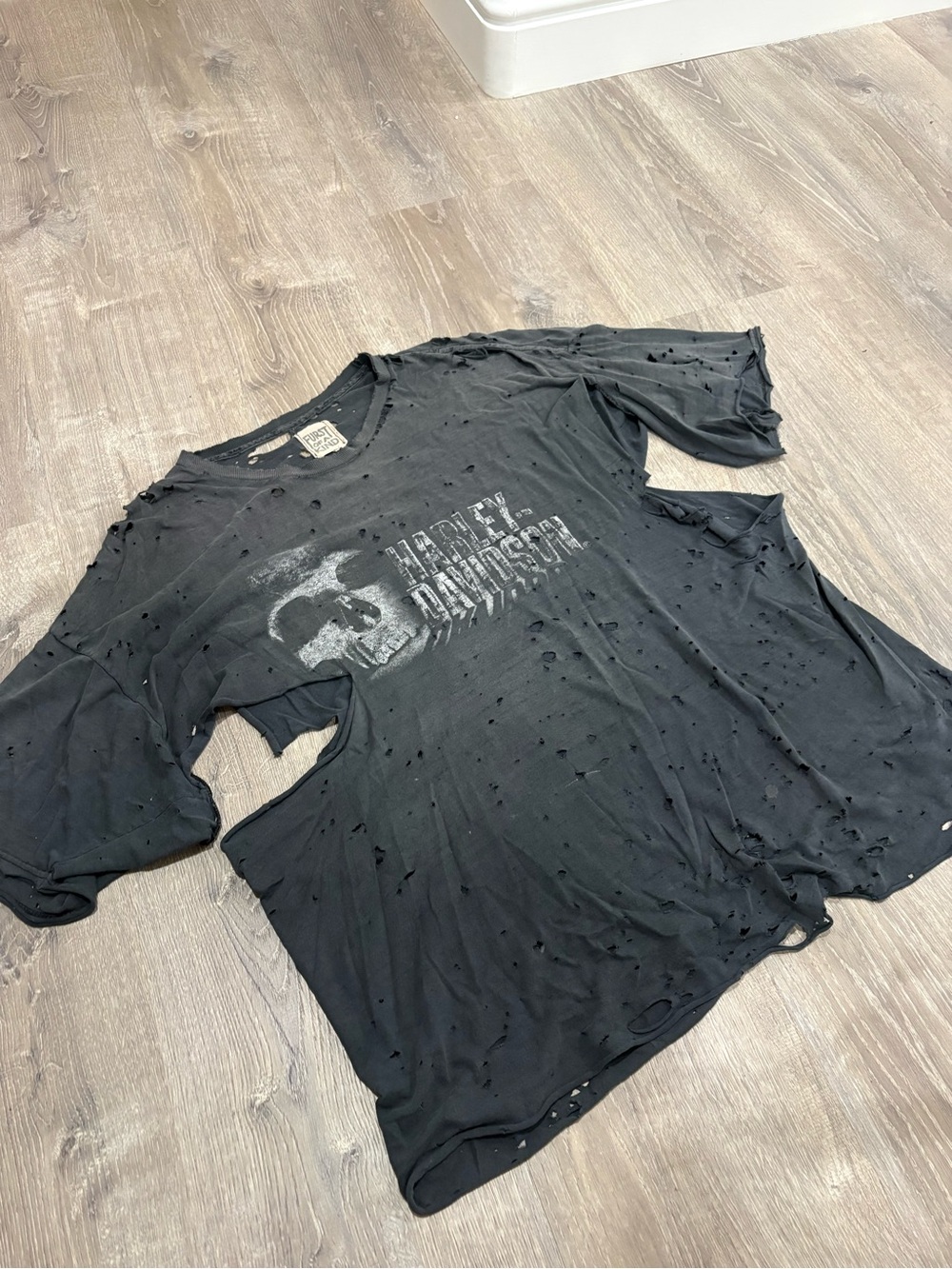 Harley-Davidson Black Graphic Skull Tee - Men's